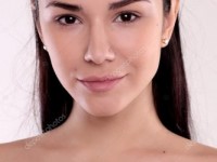 Самая красивая девушка без макияжа изображение